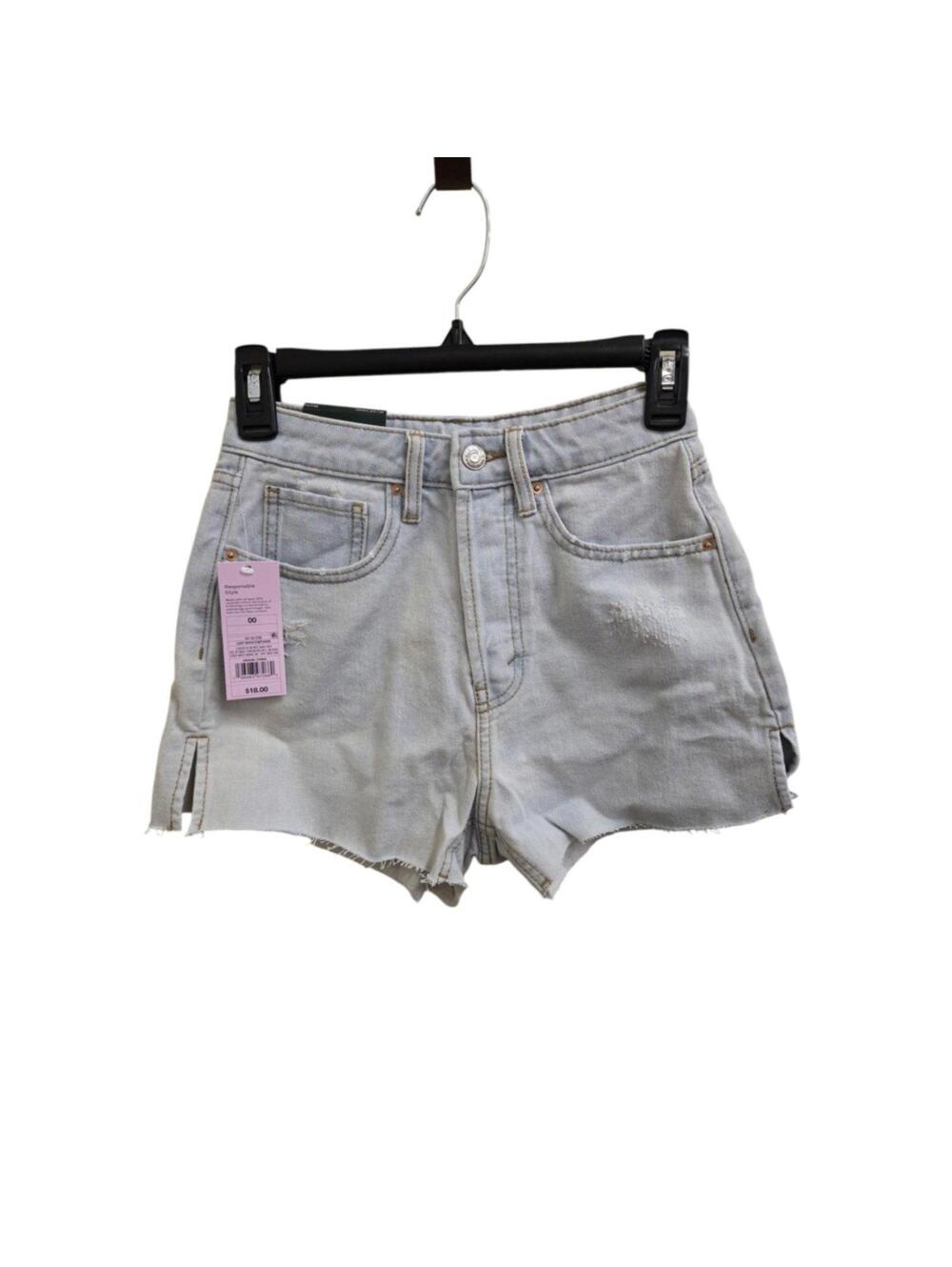 NWT 00 Wild Fable jean Shorts